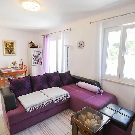 Rollstuhltauglich- Terrassen Am Felsenstrand By Interhome