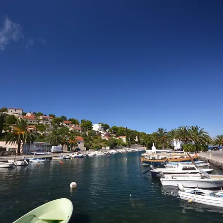 Rollstuhltauglich- Terrassen Am Felsenstrand By Interhome Bater
