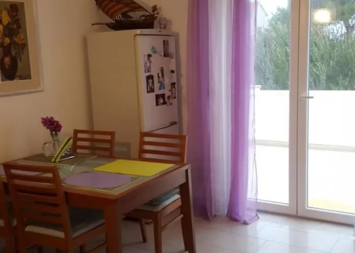 Rollstuhltauglich- Terrassen Am Felsenstrand By Interhome *