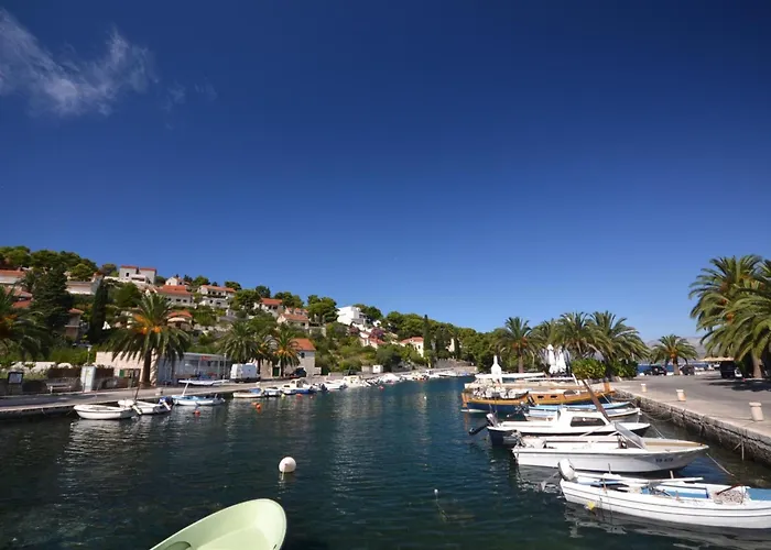 Rollstuhltauglich- Terrassen Am Felsenstrand By Interhome Bater